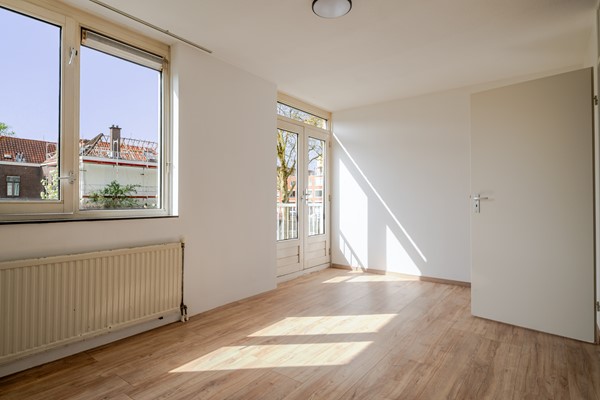 Medium property photo - Houtzagerssingel 120, 2512 XJ Den Haag